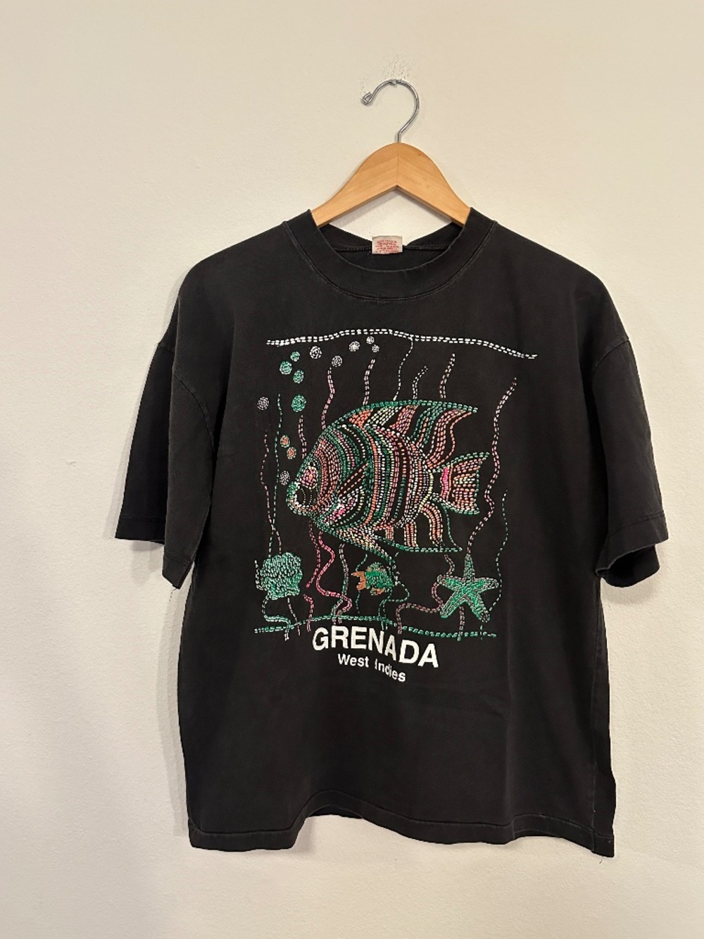 Vintage Champ Sports Wear Grenada West Indies Fish Graphic T-Shirt Black XL